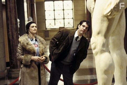 Rachel Weisz and Paul Rudd in Образ вещей (2003)
