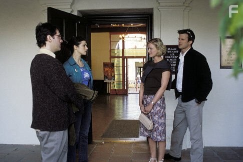 Gretchen Mol, Rachel Weisz, Paul Rudd, and Frederick Weller in Образ вещей (2003)