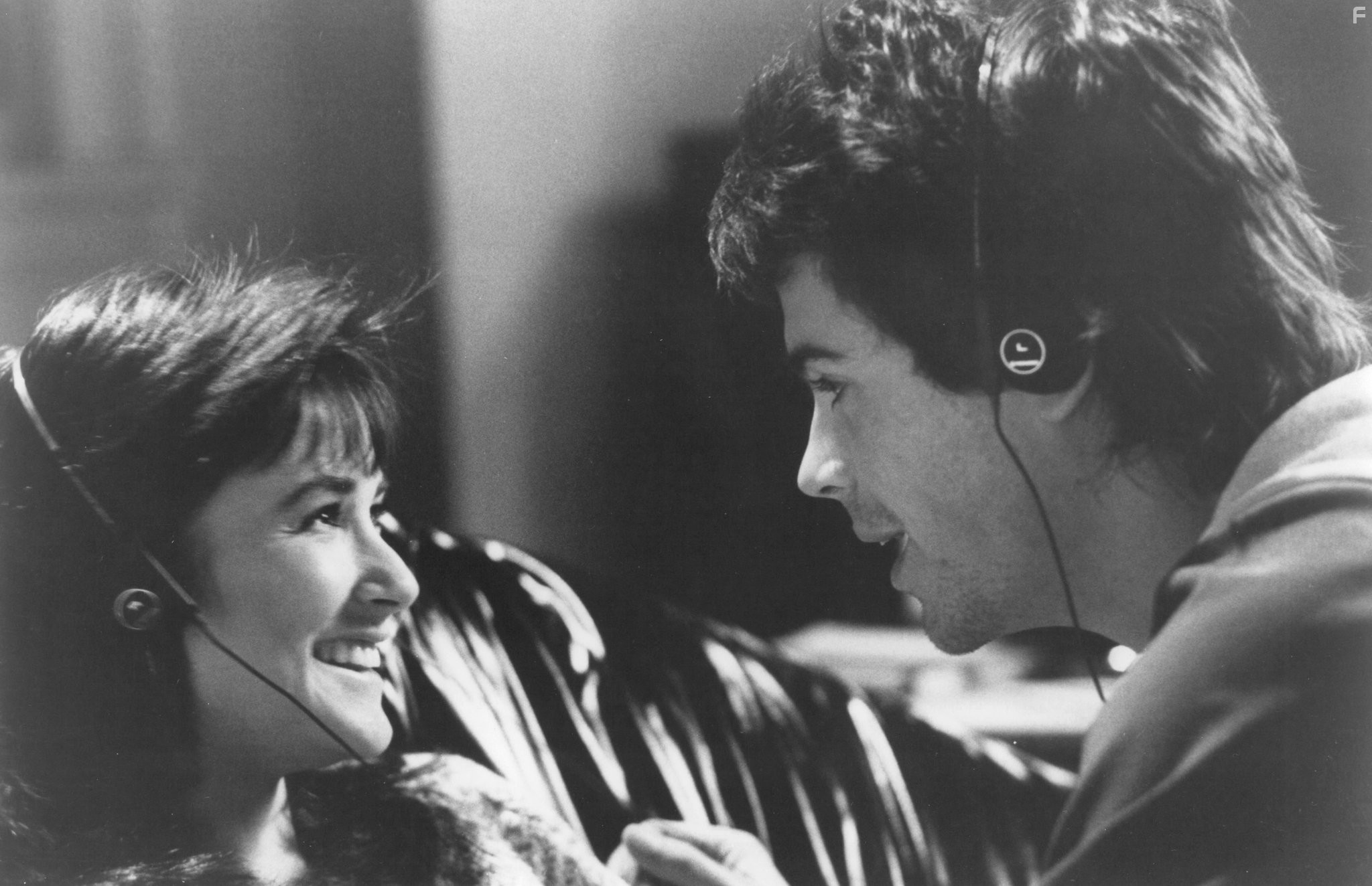 Demi Moore and Rob Lowe in Чтo случилось прошлой ночью (1986)