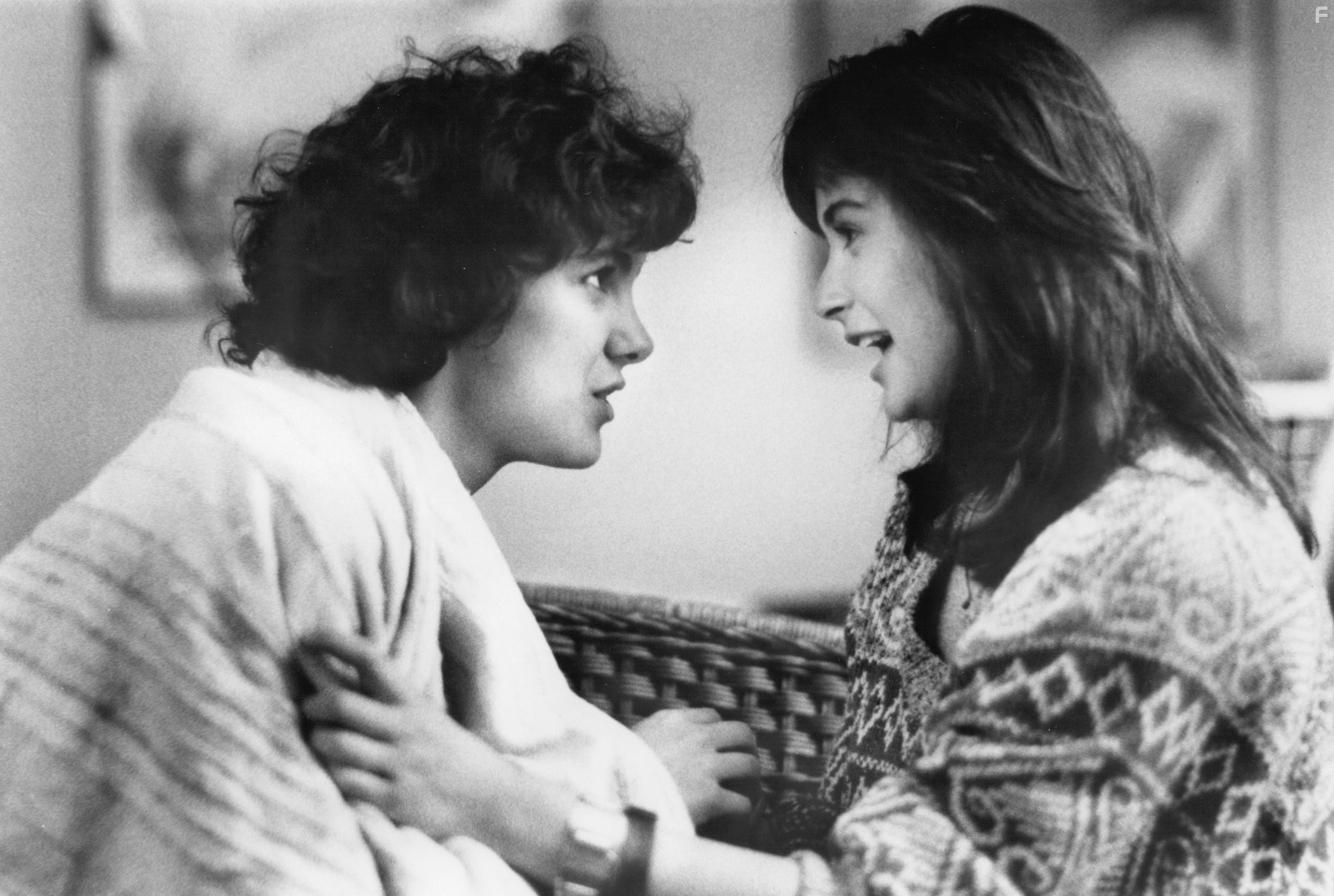 Demi Moore and Elizabeth Perkins in Чтo случилось прошлой ночью (1986)