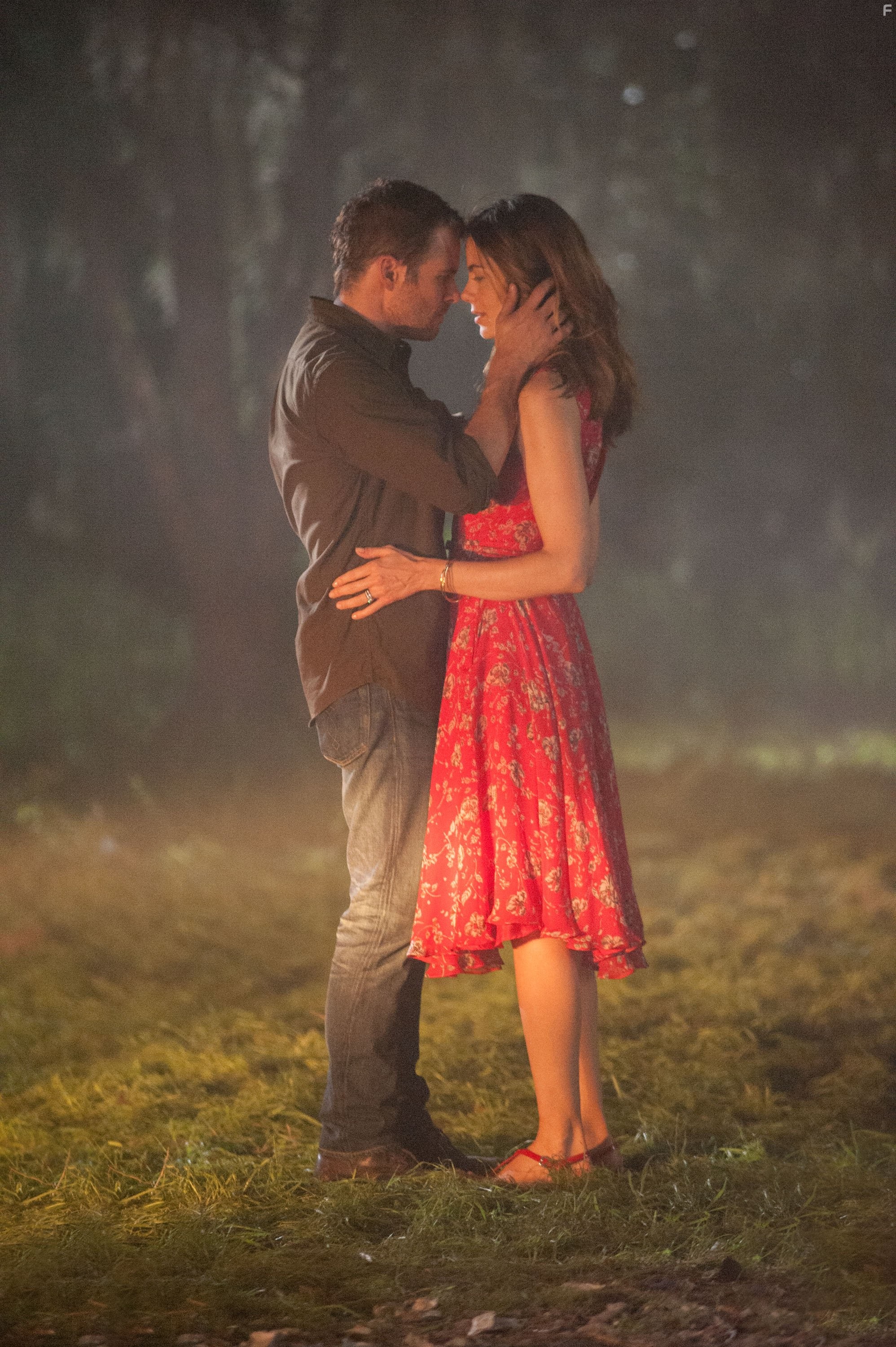 James Marsden and Michelle Monaghan in Лучшее во мне (2014)