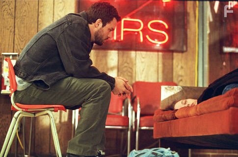 Mark Ruffalo in Моя жизнь без меня (2003)