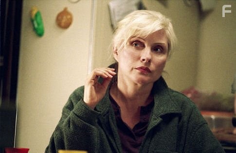 Debbie Harry in Моя жизнь без меня (2003)