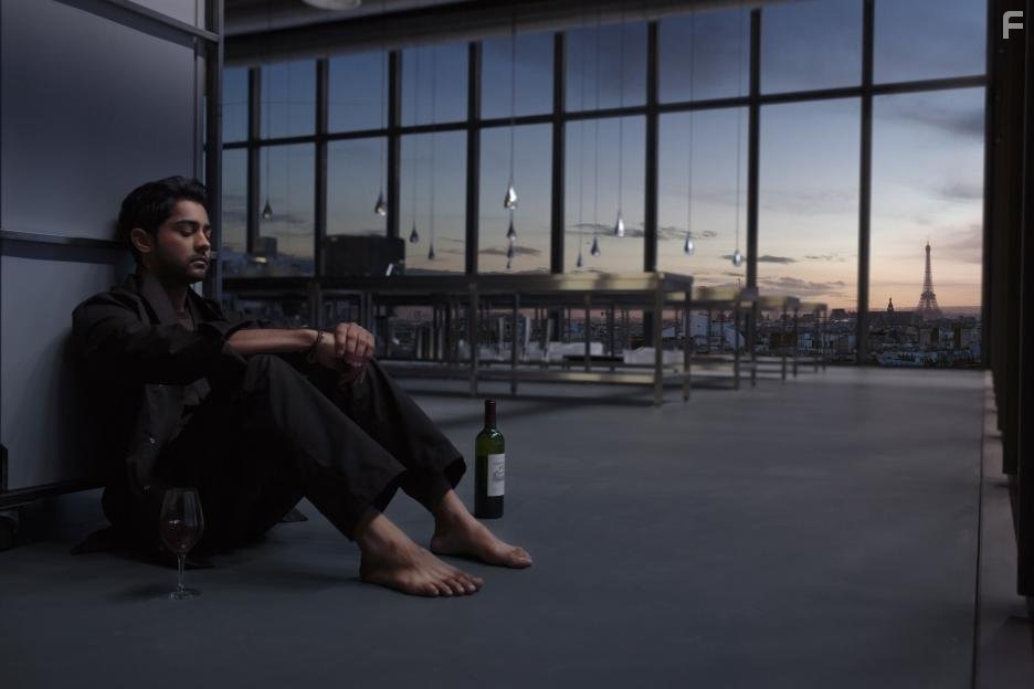 Manish Dayal in Пряности и страсти (2014)