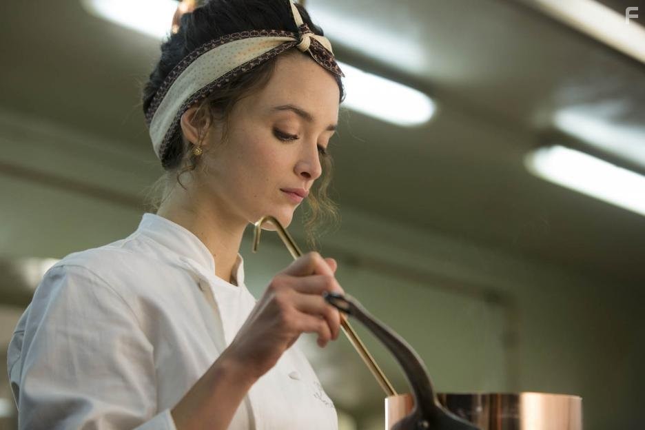 Charlotte Le Bon in Пряности и страсти (2014)