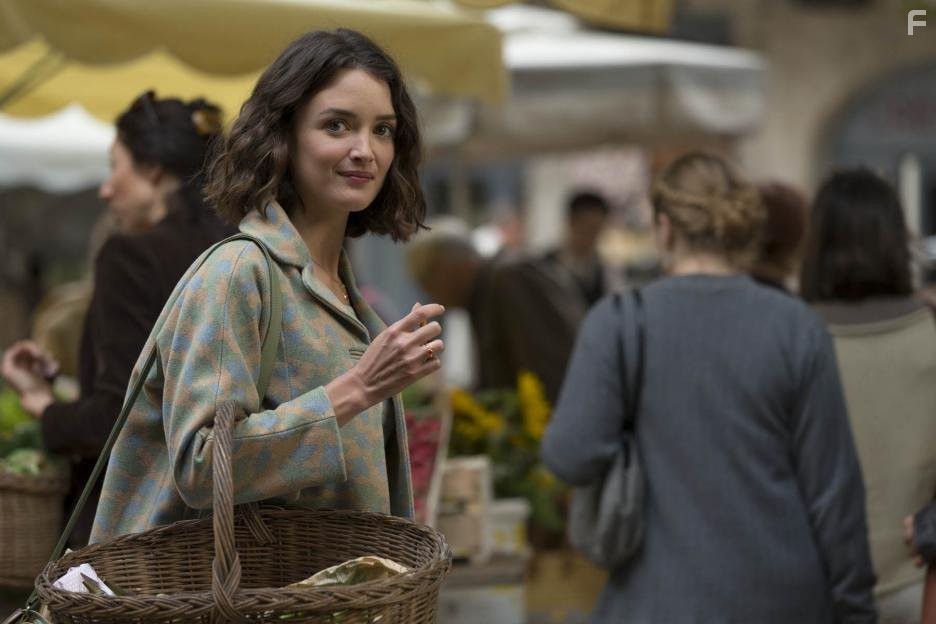 Charlotte Le Bon in Пряности и страсти (2014)