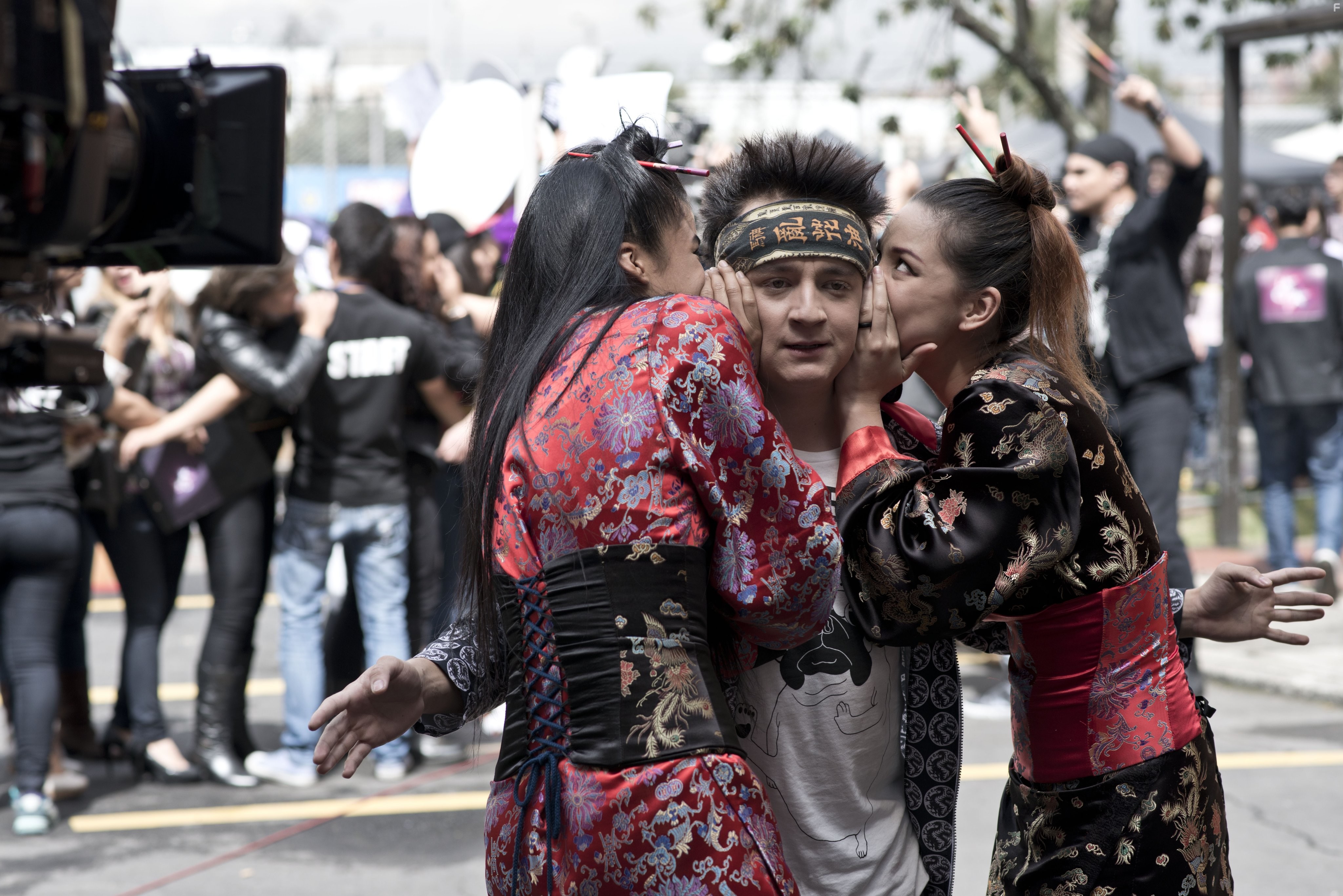 Sebasti?n Rend?n in Cumbia Ninja (2013)