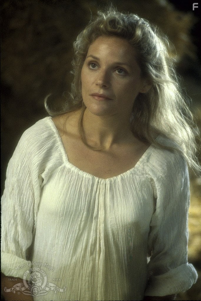 Helen Shaver in Верующие (1987)