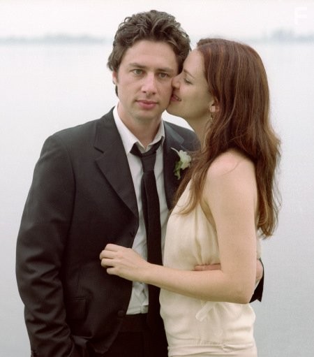 Jacinda Barrett and Zach Braff in Прощальный поцелуй (2006)