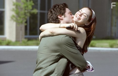 Jacinda Barrett and Zach Braff in Прощальный поцелуй (2006)