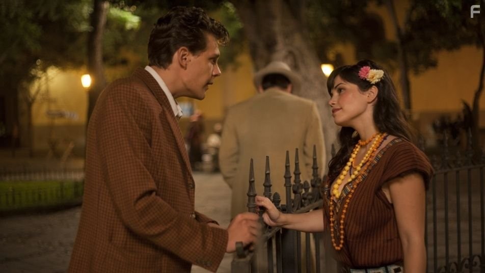 Milos Bikovic and Elena Mart?nez in До встречи в Монтевидео! (2014)