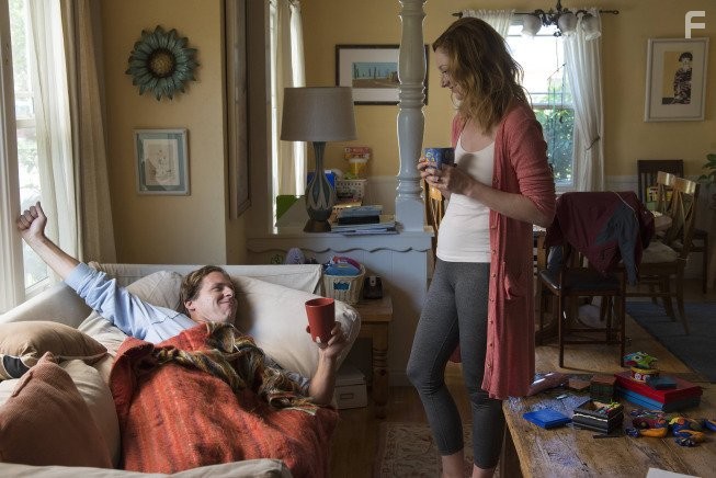Nat Faxon and Judy Greer in В браке (2014)