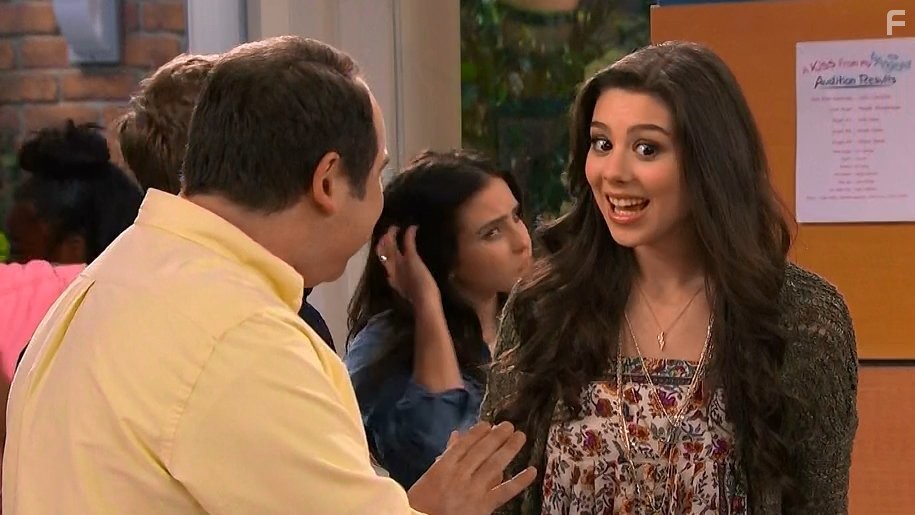 Kira Kosarin in Грозная семейка (2013)