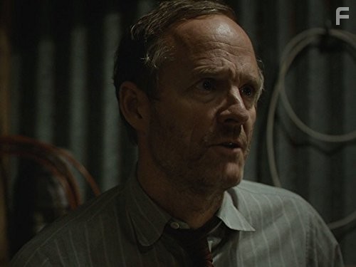 John Benjamin Hickey in Манхэттен (2014)