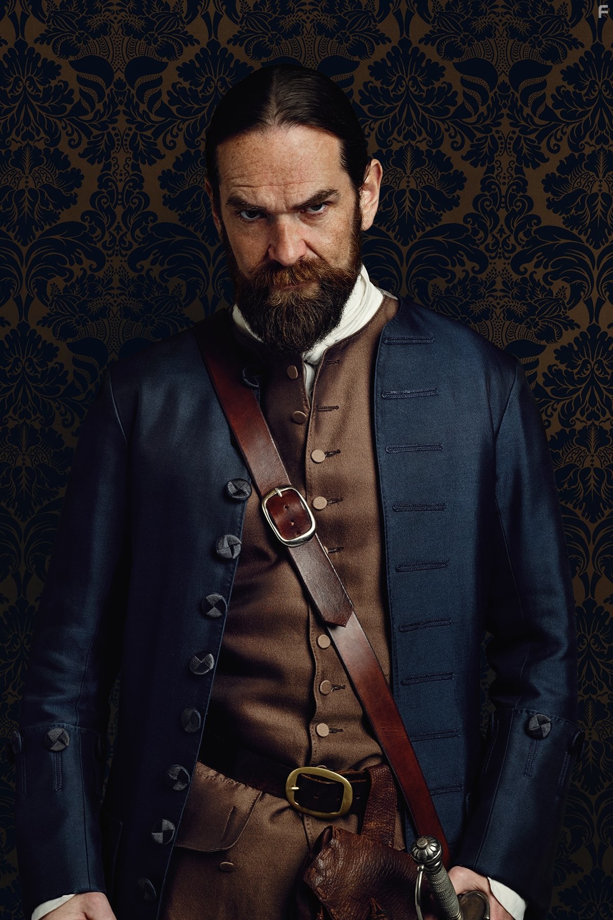 Duncan Lacroix in Чужестранка (2014)