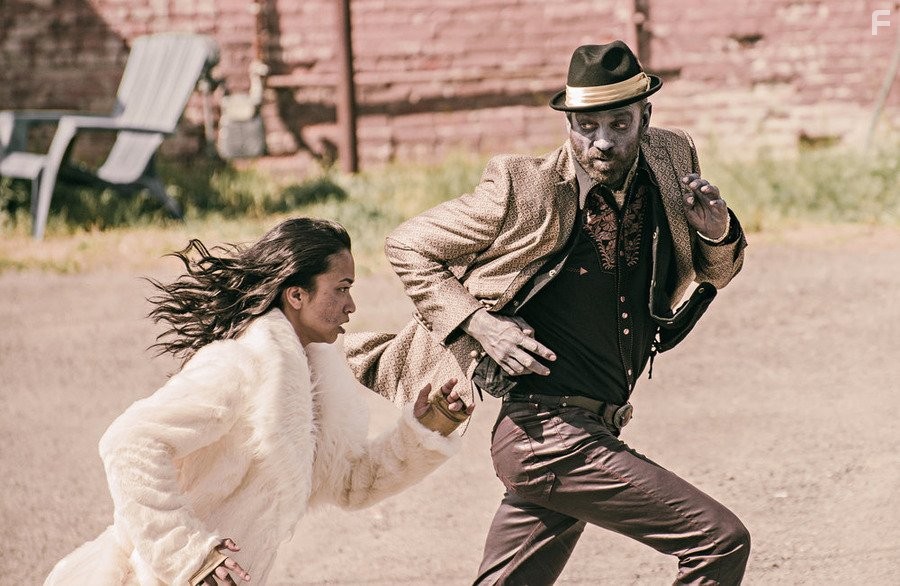 Keith Allan and Pisay Pao in Нация Z (2014)