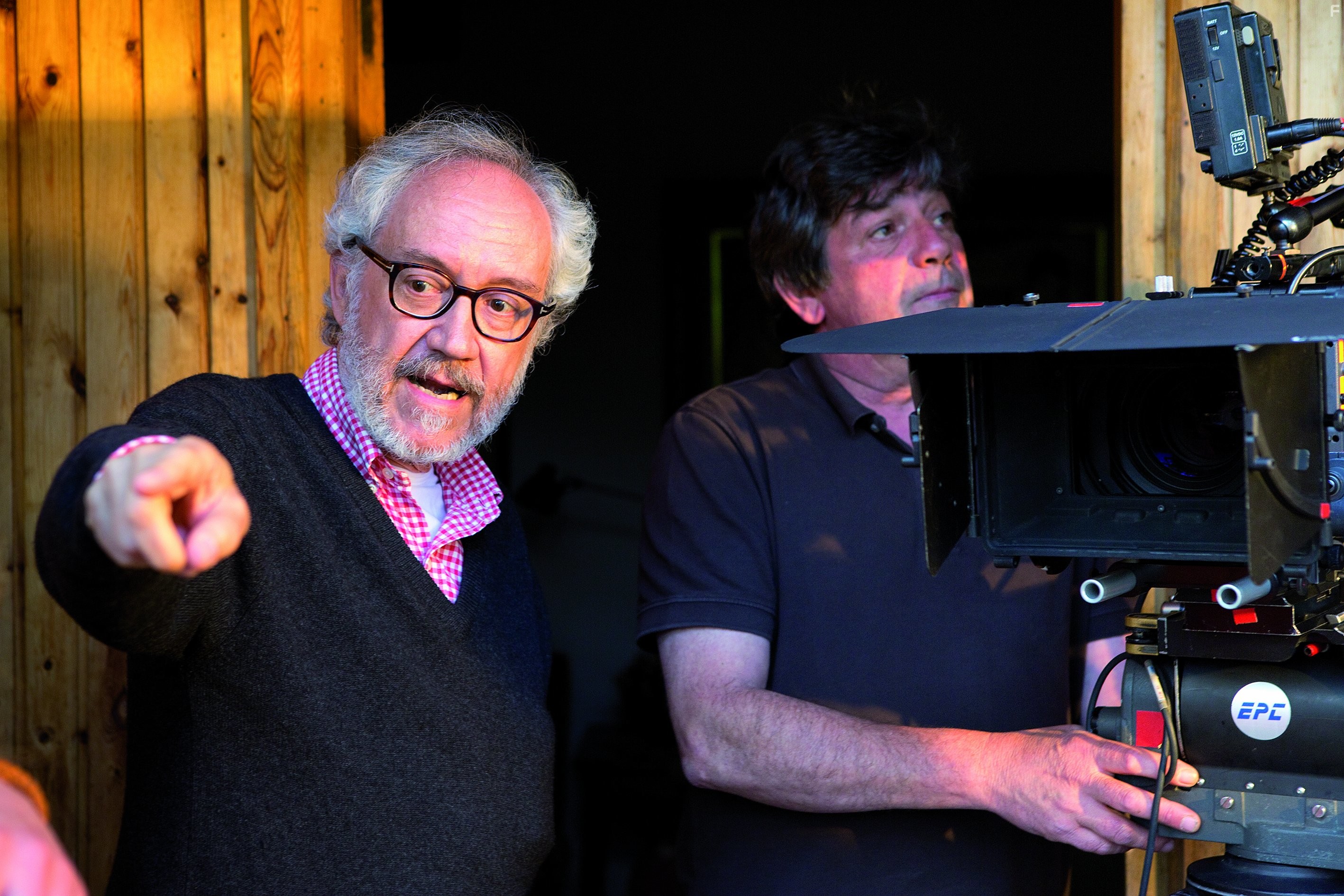 Emilio Mart?nez L?zaro in Boсемь баскских фамилий (2014)