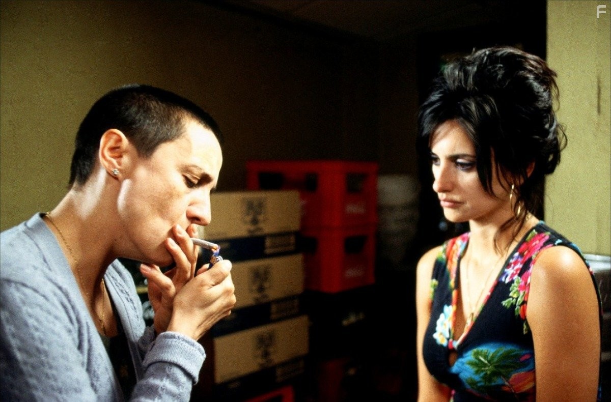 Pen?lope Cruz and Blanca Portillo in Возвращение (2006)