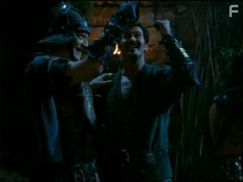 Ted Raimi and Bruce Campbell in Зена - королева воинов (1995)