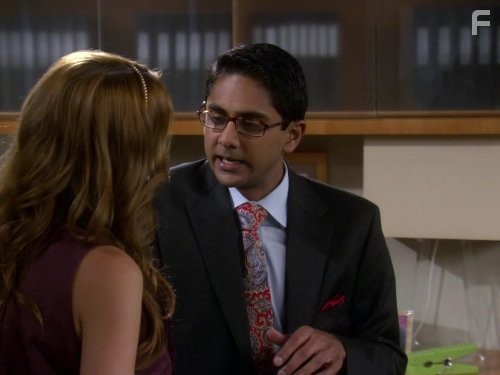 Adhir Kalyan and Taryn Southern in Правила совместной жизни (2007)