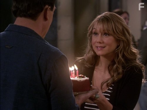 Megyn Price and Patrick Warburton in Правила совместной жизни (2007)