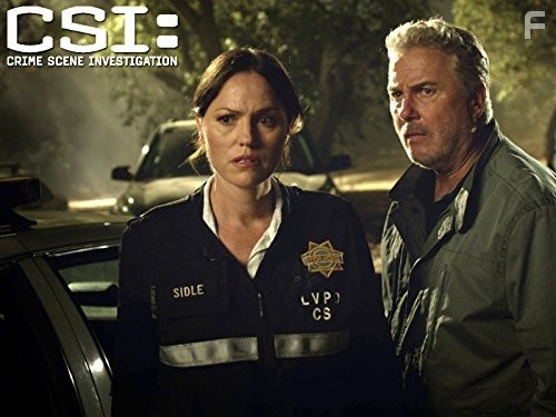 Jorja Fox and William Petersen in C.S.I. Место преступления (2000)