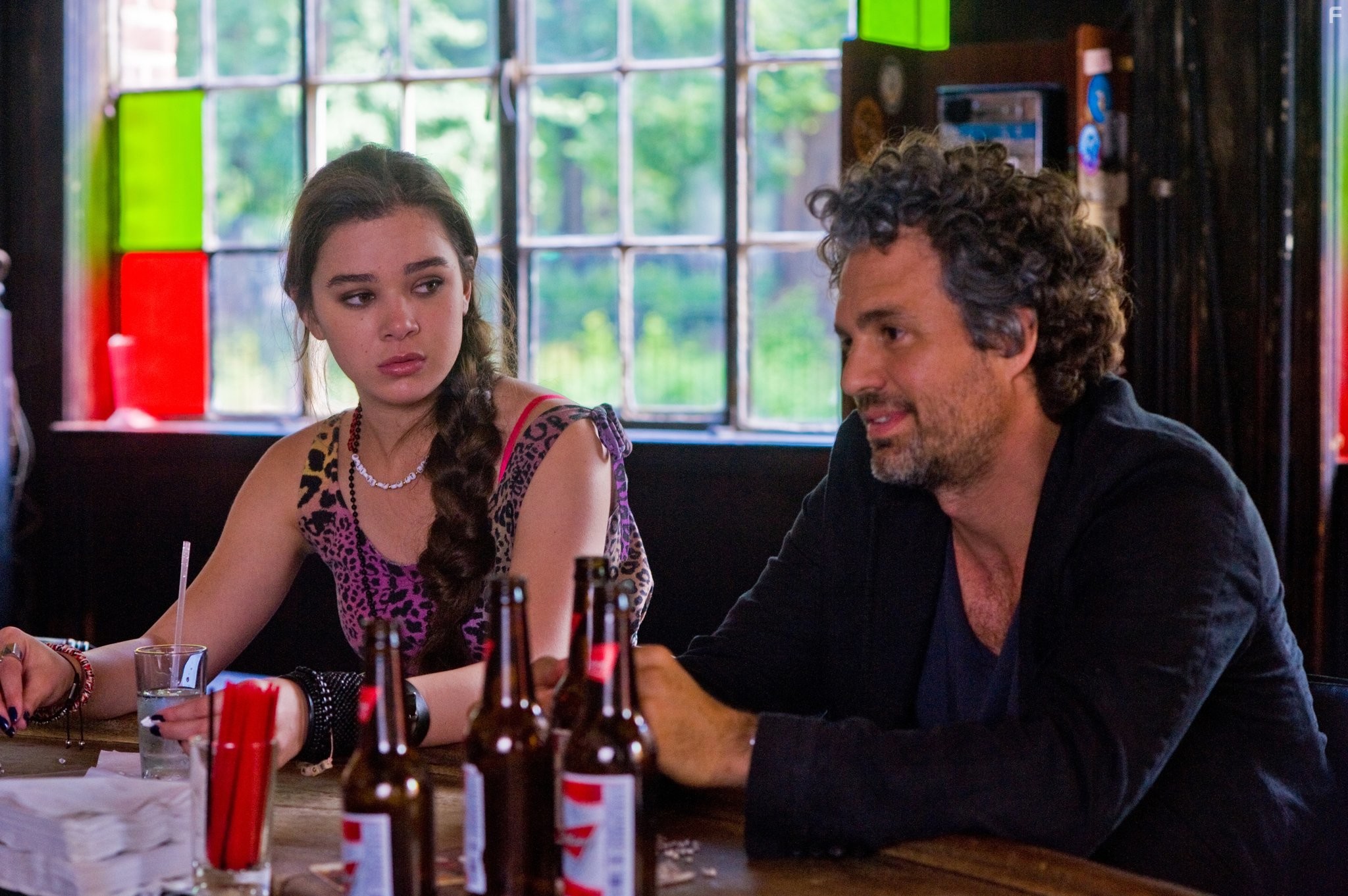 Mark Ruffalo and Hailee Steinfeld in Хоть раз в жизни (2013)