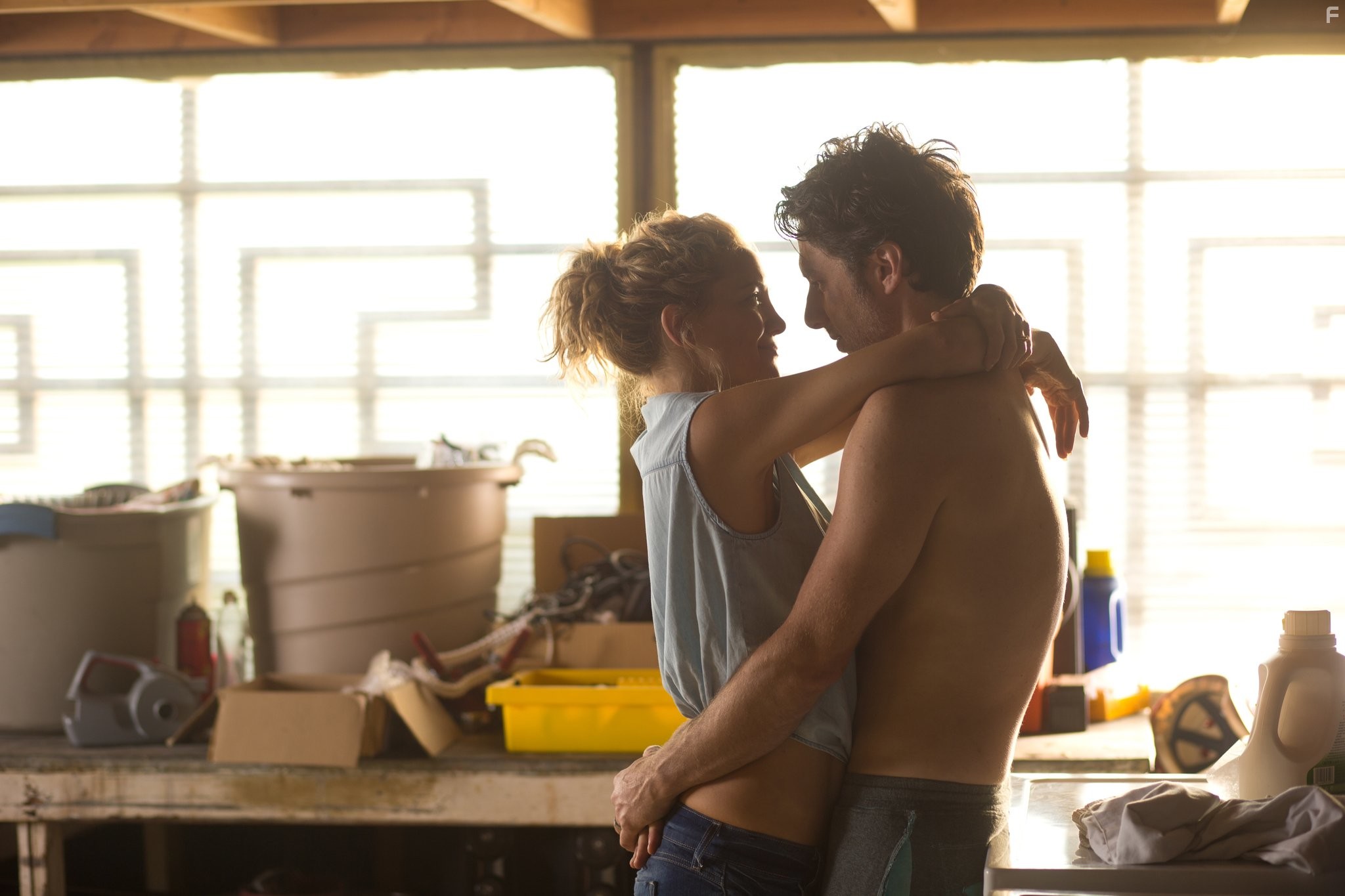Kate Hudson and Zach Braff in Хотел бы я быть здесь (2014)