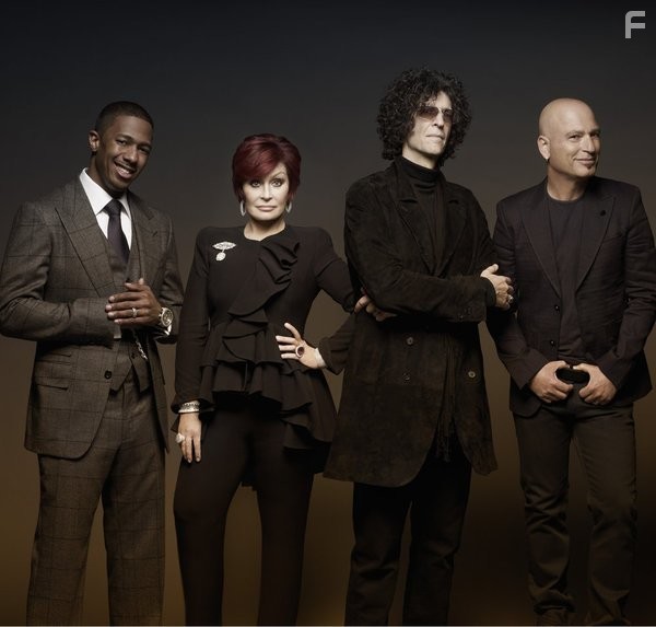 Howard Stern, Howie Mandel, Nick Cannon, and Sharon Osbourne in Америка ищет таланты (2006)