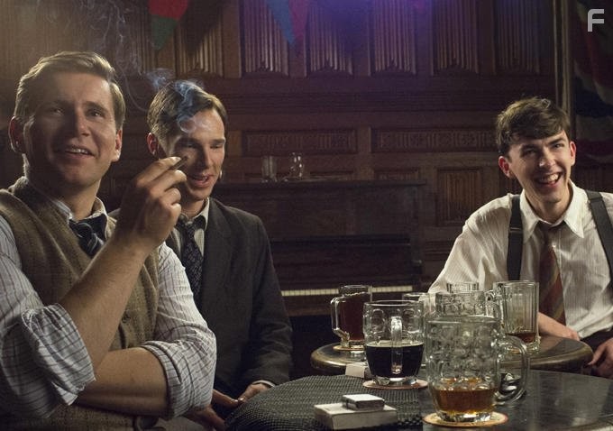 Matthew Beard, Benedict Cumberbatch, and Allen Leech in Игра в имитацию (2014)