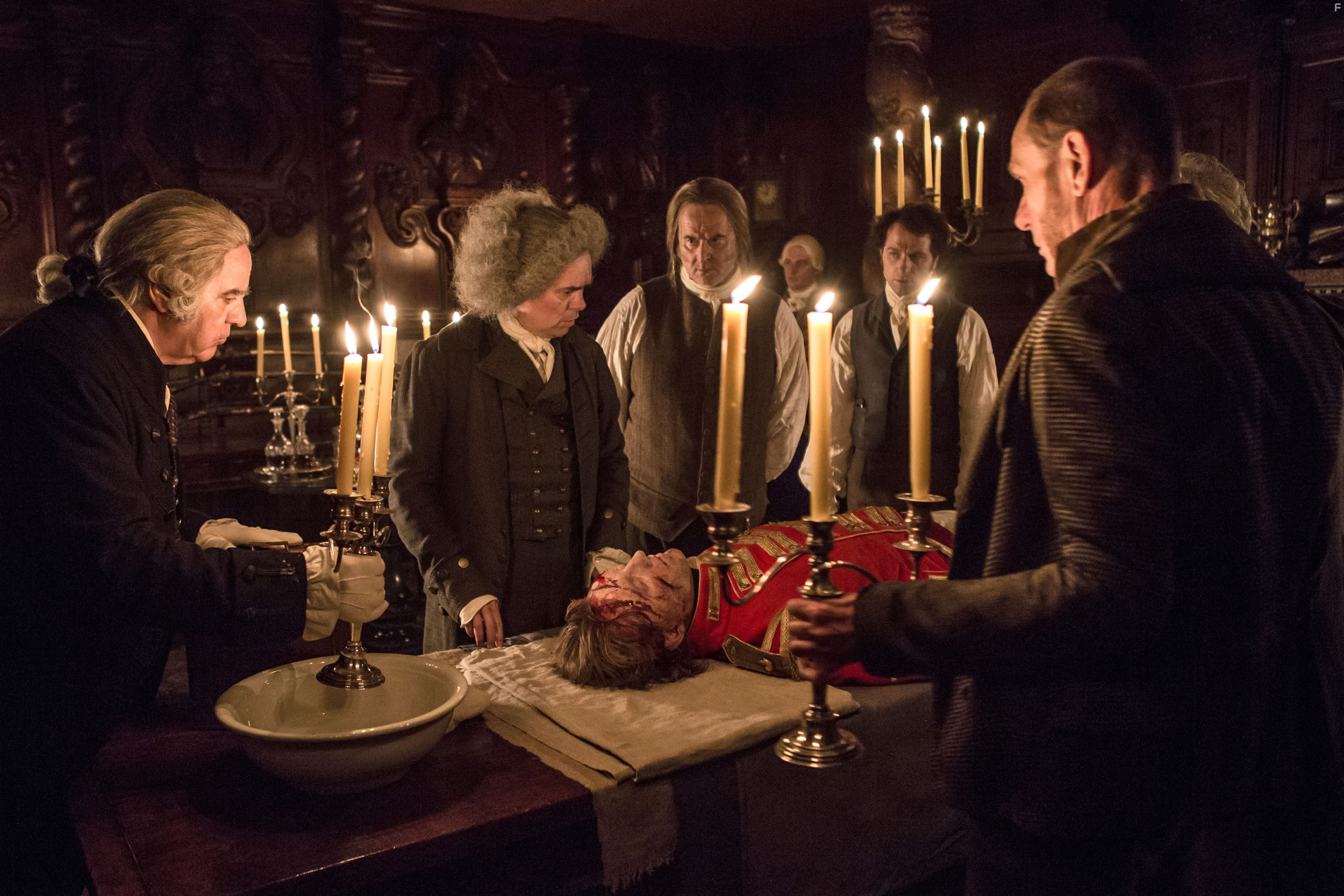 Trevor Eve and Matthew Rhys in Смерть приходит в Пемберли (2013)