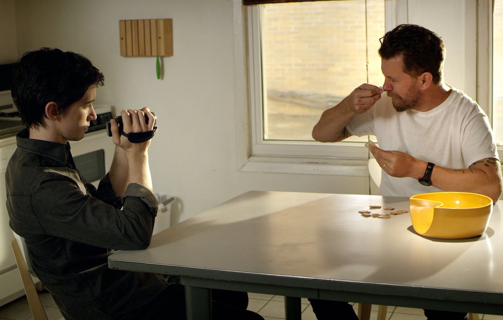 Liam Aiken and Gavin McInnes in Как быть мужиком (2013)