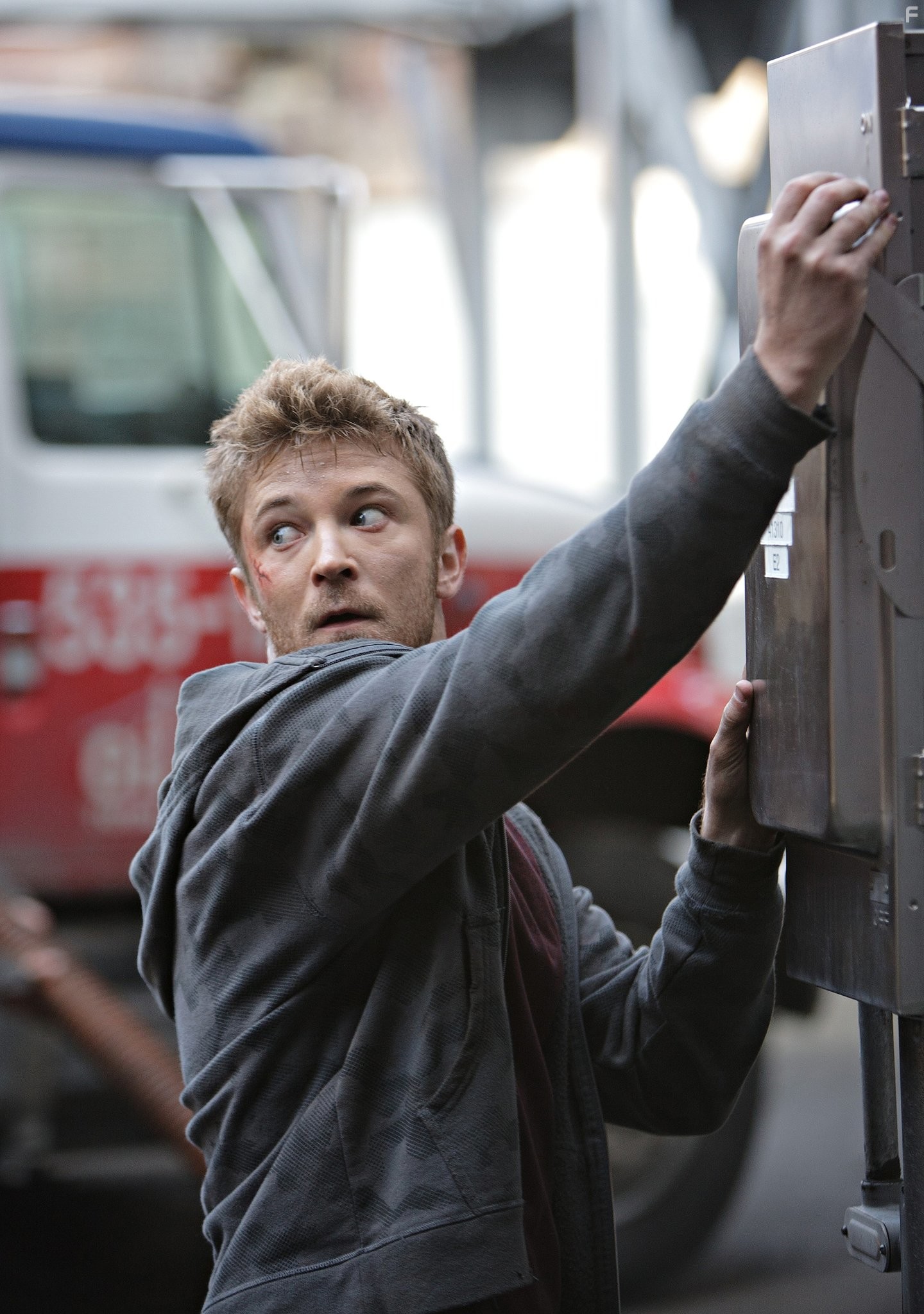 Michael Welch in Нация Z (2014)