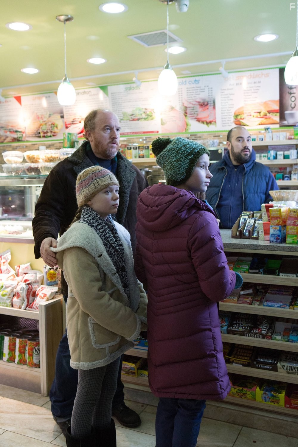 Louis C.K., Ursula Parker, and Hadley Delany in Луи (2010)