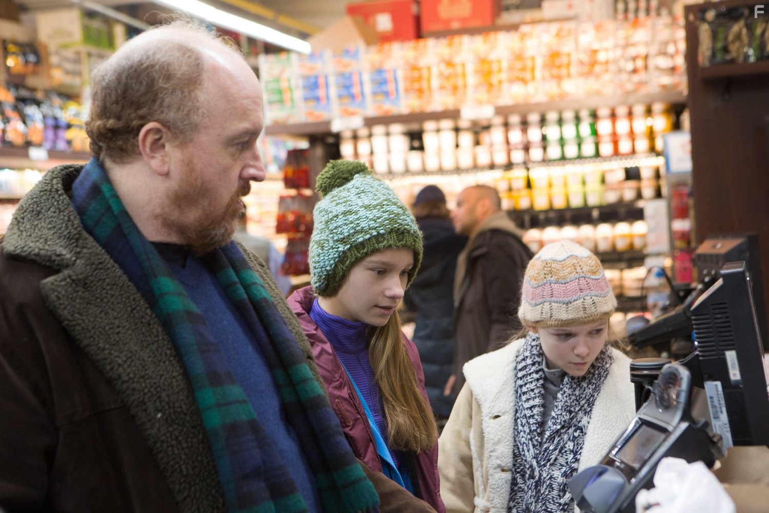 Louis C.K., Ursula Parker, and Hadley Delany in Луи (2010)