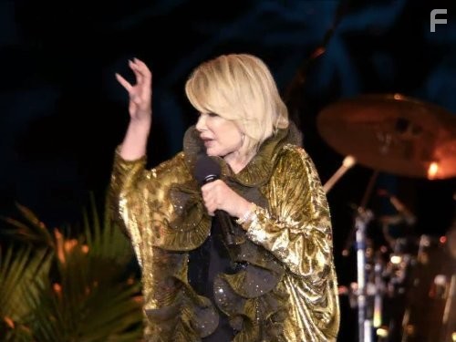 Joan Rivers in Луи (2010)