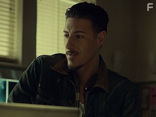 Eric Balfour in Тайны Хейвена (2010)