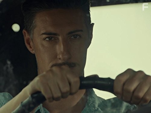 Eric Balfour in Тайны Хейвена (2010)