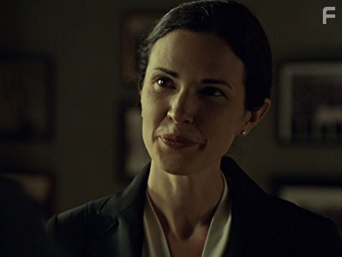 Laura Mennell in Тайны Хейвена (2010)