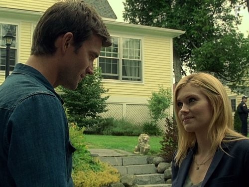 Lucas Bryant and Emily Rose in Тайны Хейвена (2010)
