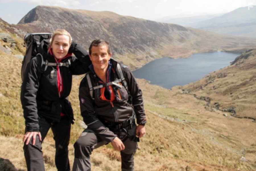 Kate Winslet and Bear Grylls in Running Wild with Bear Grylls (2014)