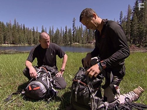 Channing Tatum and Bear Grylls in Running Wild with Bear Grylls (2014)