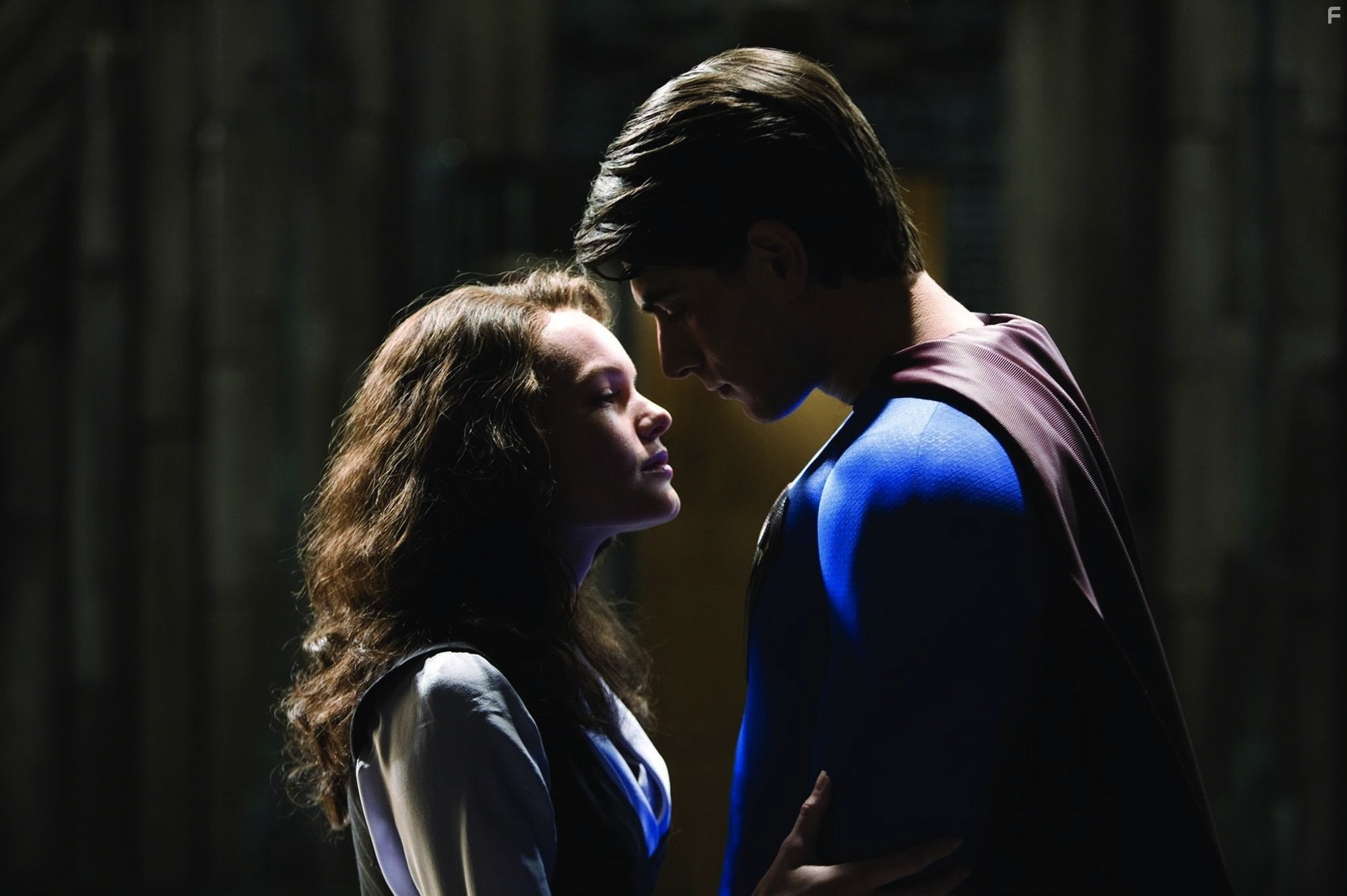 Kate Bosworth and Brandon Routh in Возвращение Супермена (2006)