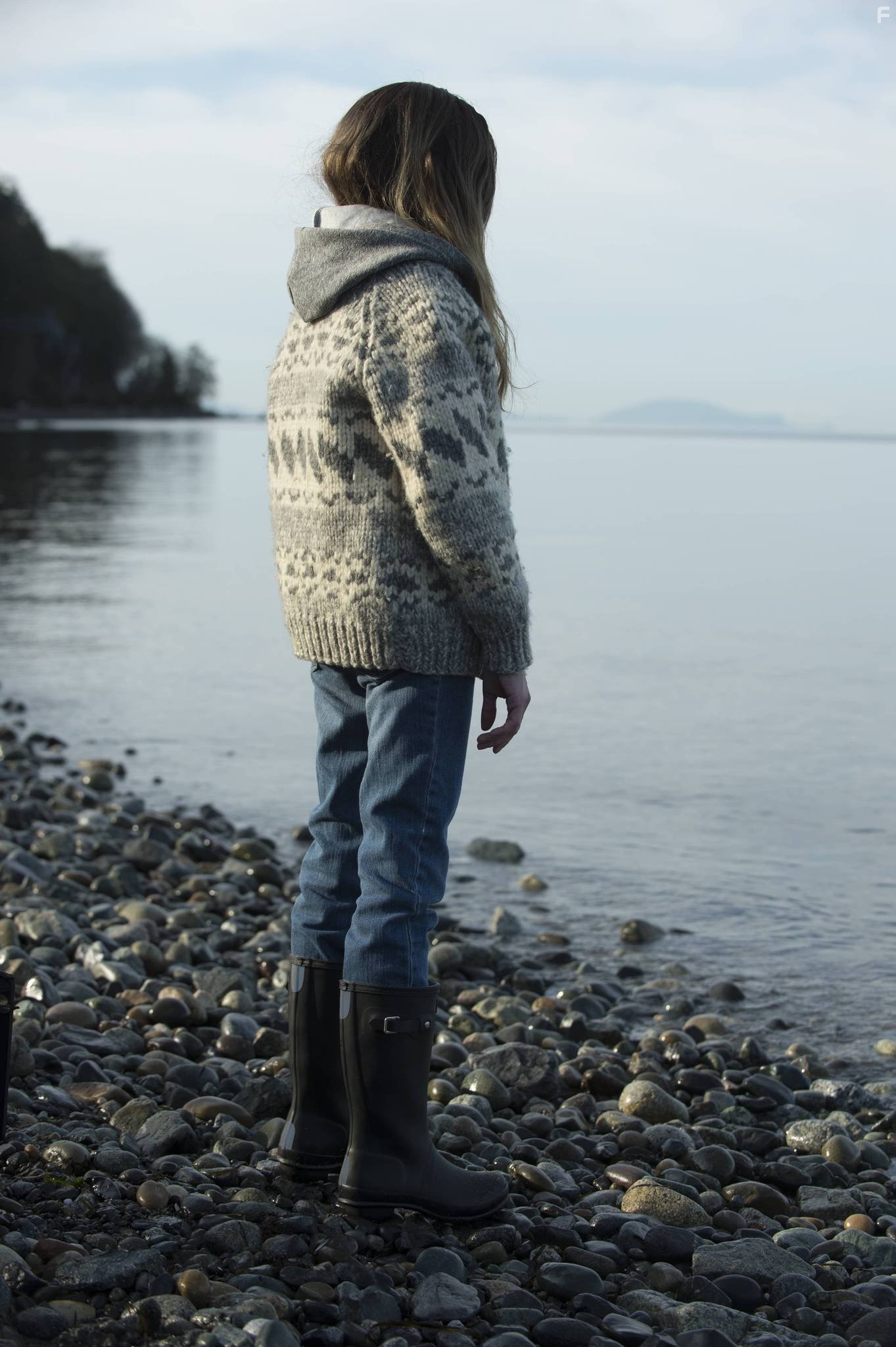 Millie Bobby Brown in Злоумышленники (2014)