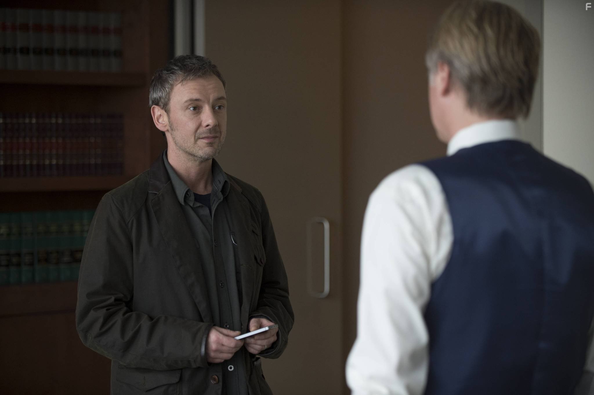 John Simm in Злоумышленники (2014)