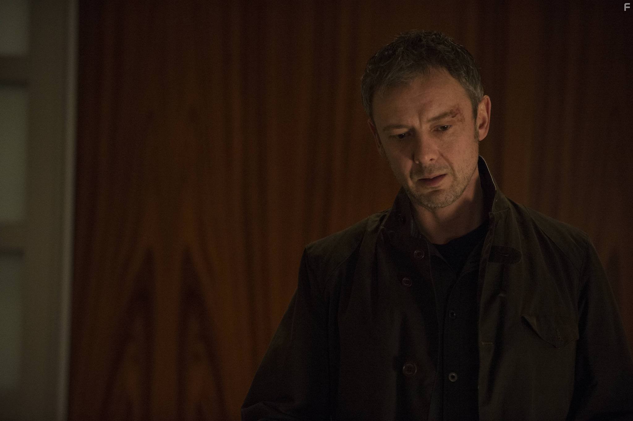John Simm in Злоумышленники (2014)