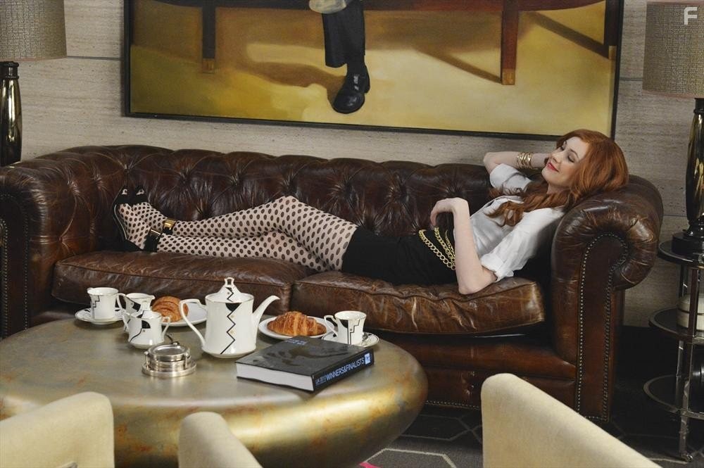 Karen Gillan in Селфи (2014)