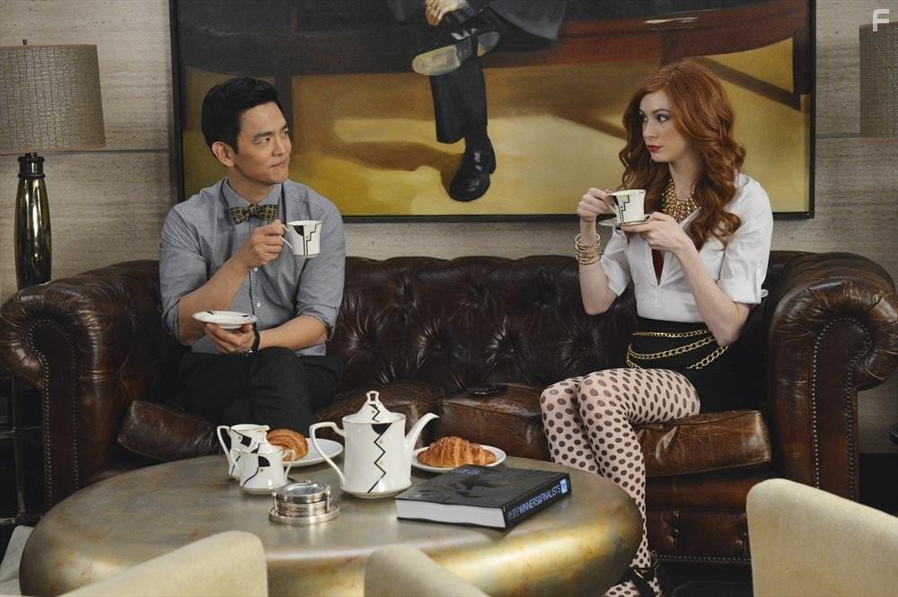 John Cho and Karen Gillan in Селфи (2014)