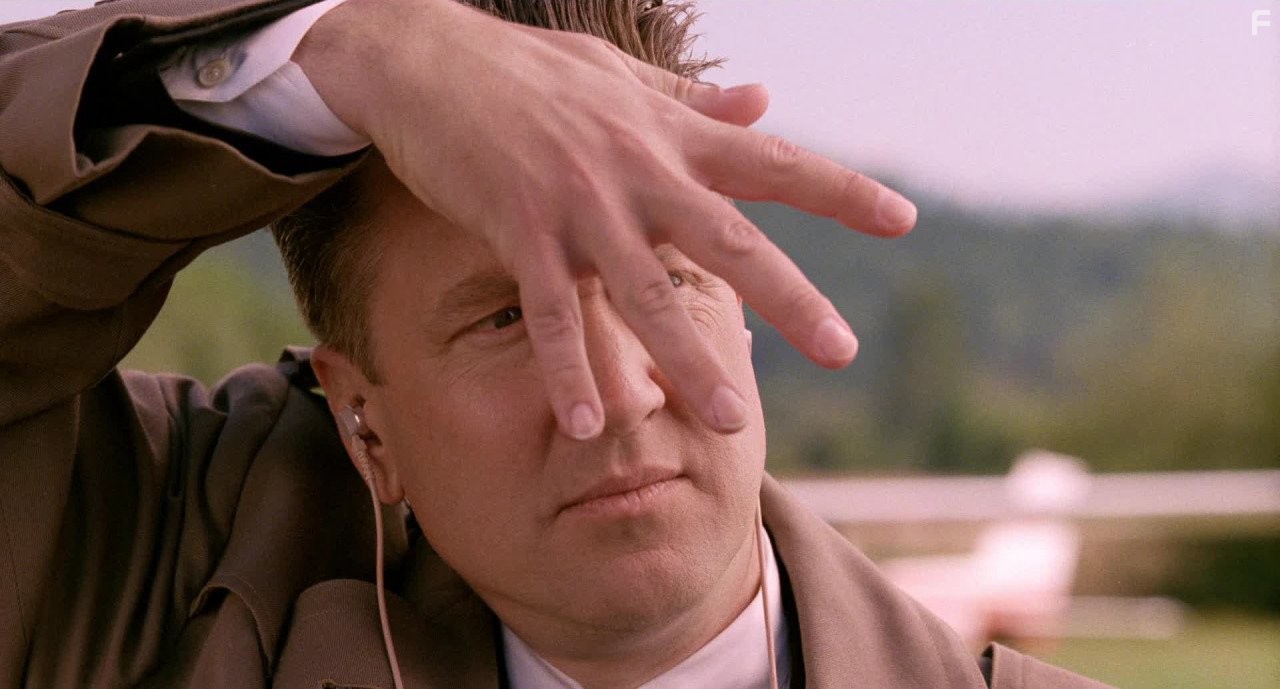David Lynch in Твин Пикс: Сквозь огонь (1992)