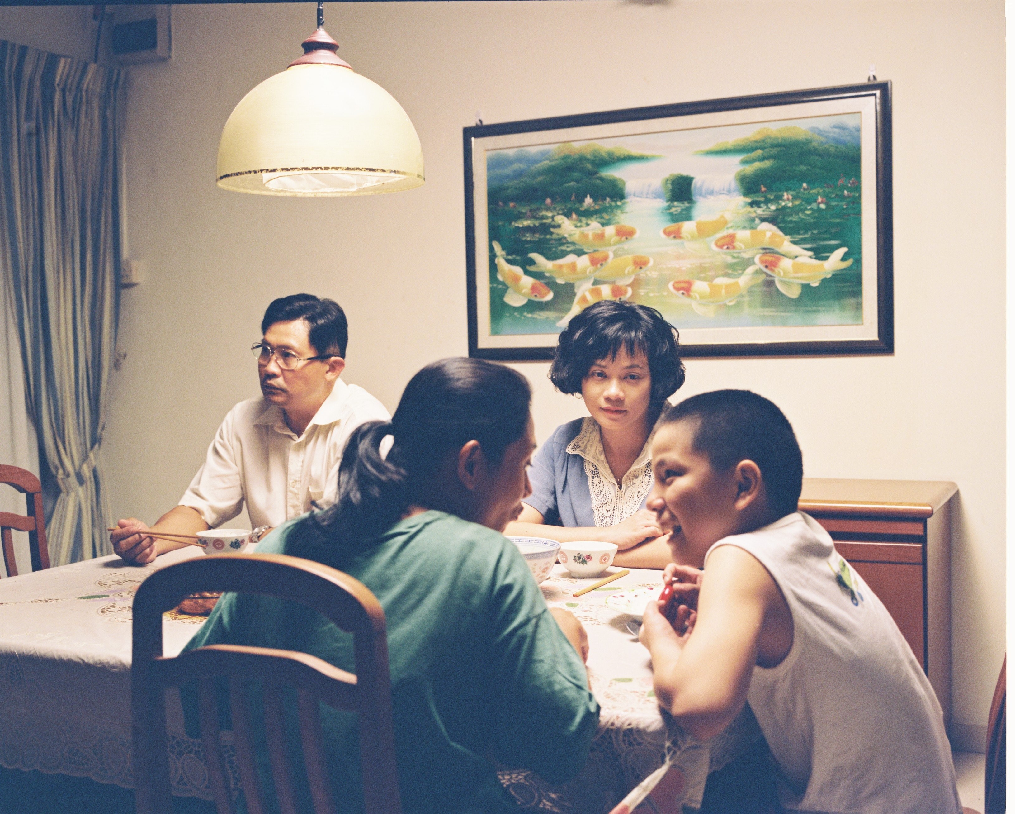 Tian Wen Chen, Yann Yann Yeo, Angeli Bayani, and Jia Ler Koh in Илоило (2013)